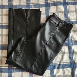 7 for all Mankind FAUX LEATHER Pants size  Small in Black